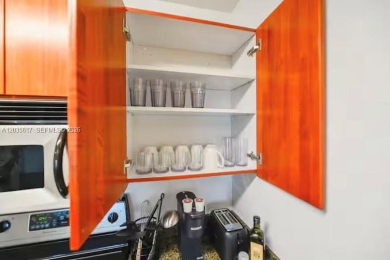 1200 Brickell Bay Dr, Unit 3318, Miami, FL 33131 Photo