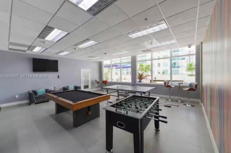 1200 Brickell Bay Dr, Unit 3318, Miami, FL 33131 Photo
