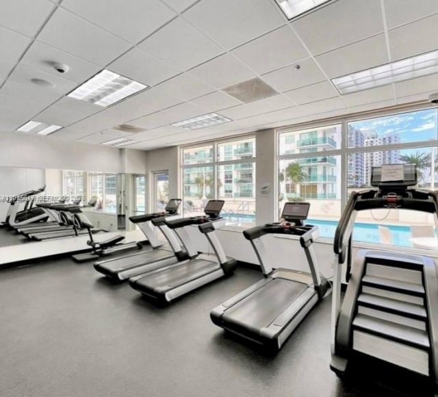 1200 Brickell Bay Dr, Unit 3318, Miami, FL 33131 Photo