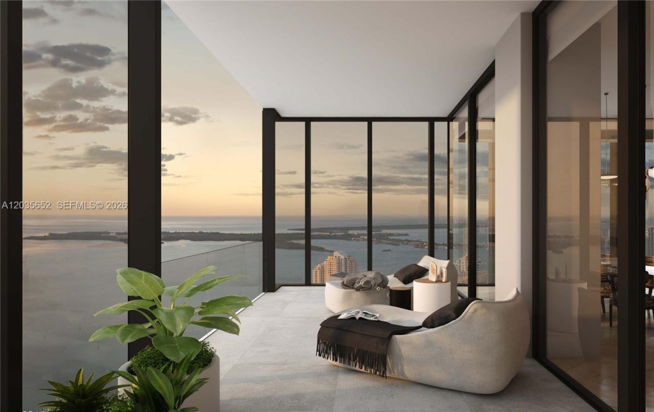 300 N Biscayne Boulevard, Unit 8401, Miami, FL 33132 Photo
