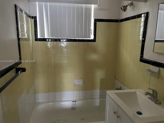 2751 NW 46th St , Unit 11, Miami, FL 33142 Photo