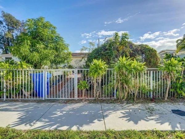 22XX SW 42nd Way , Unit C, Fort Lauderdale, FL 33317