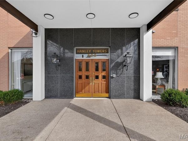 900 S Hanley Road , Unit 3D, Clayton, MO 63105