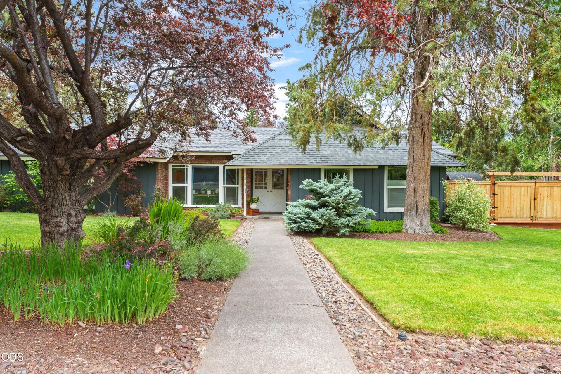 1212 NE Revere Avenue, Bend, OR 97701 Main Photo