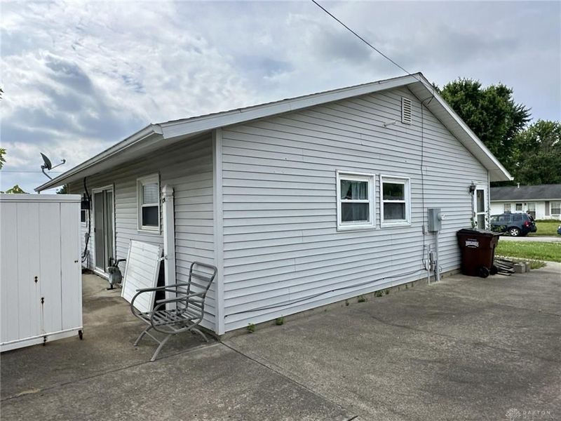 1295 June Drive, Xenia, OH 45385 Photo 8