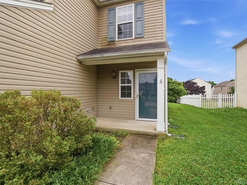 321 Heftner Circle, Maineville, OH 45039 Photo 7