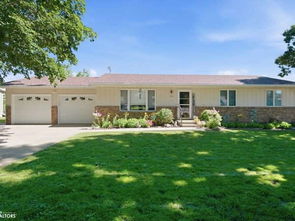 109 Linden Drive, Woodbine, IA 51579