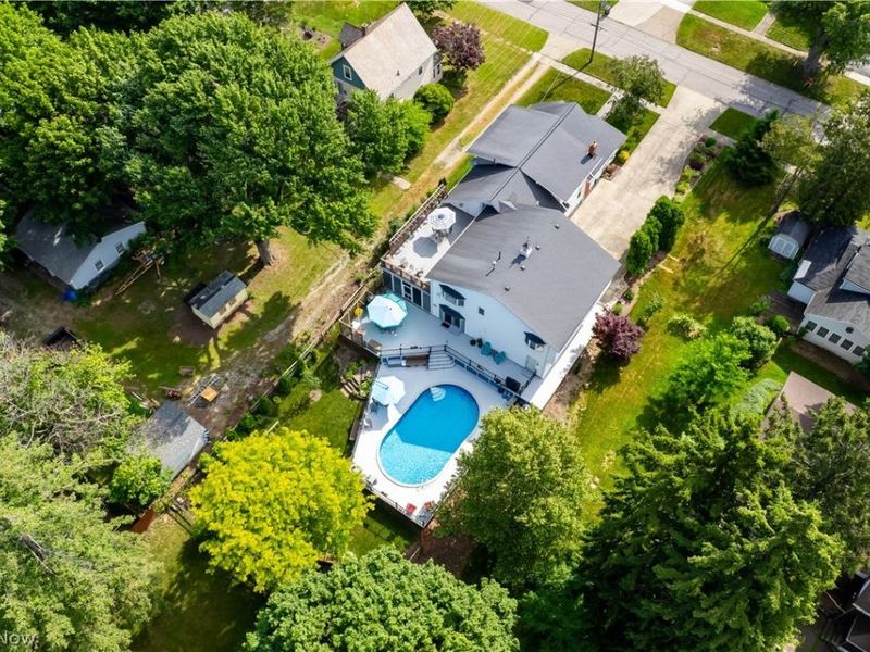 188 Jackson Street, Amherst, OH 44001 Photo 2