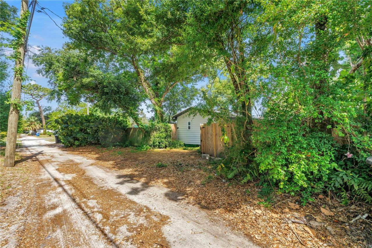 5034 2nd Avenue S, Unit B, Saint Petersburg, FL 33707 Photo