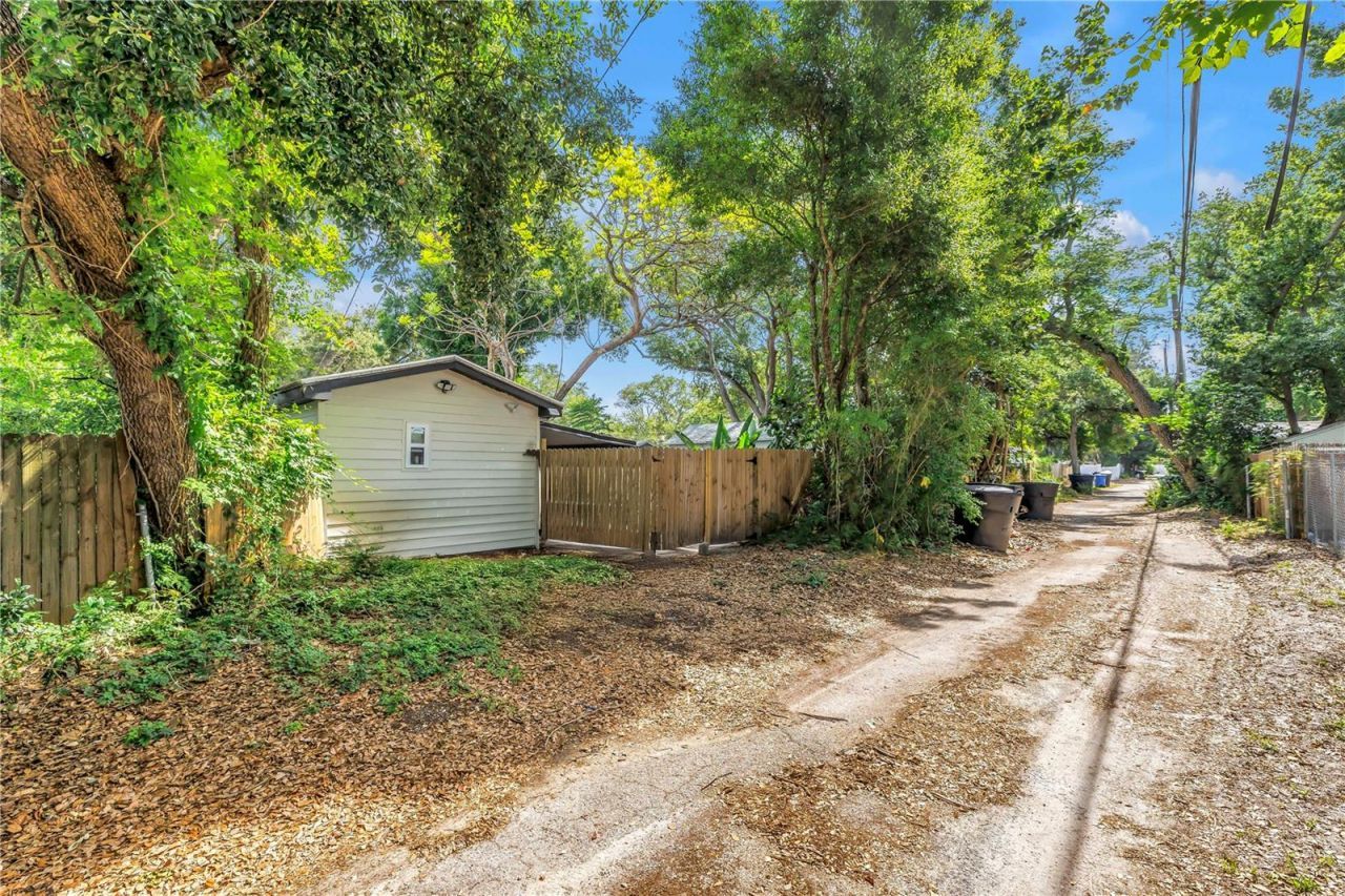 5034 2nd Avenue S, Unit B, Saint Petersburg, FL 33707 Photo