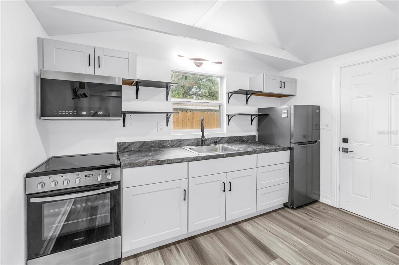 5034 2nd Avenue S, Unit B, Saint Petersburg, FL 33707 Photo