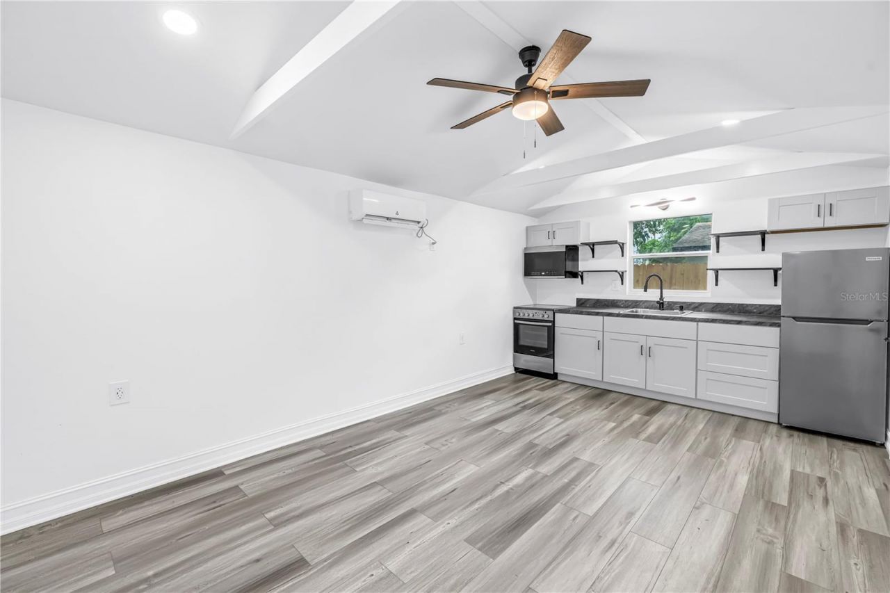 5034 2nd Avenue S, Unit B, Saint Petersburg, FL 33707 Photo