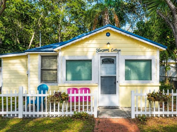 526 5TH AVENUE N, SAFETY HARBOR, FL 34695
