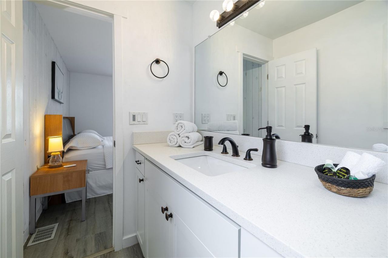 2409 Lake Tiny Road , Deltona, FL 32738 Photo