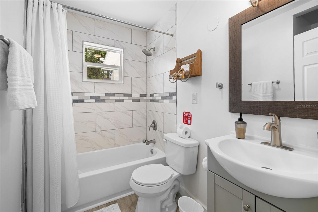 2409 Lake Tiny Road , Deltona, FL 32738 Photo