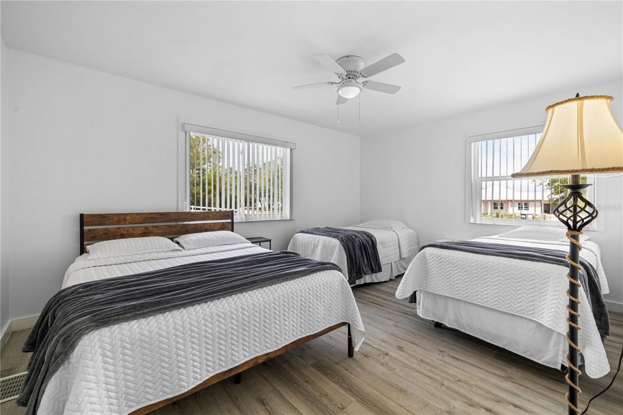 2409 Lake Tiny Road , Deltona, FL 32738 Photo