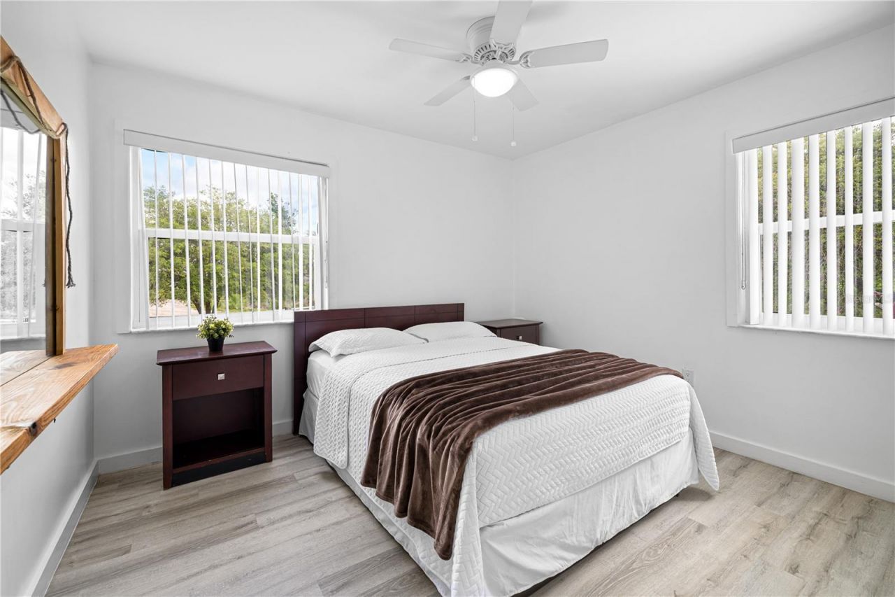 2409 Lake Tiny Road , Deltona, FL 32738 Photo
