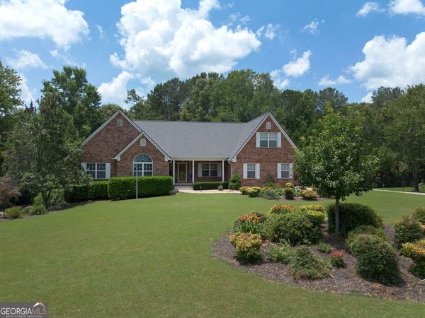 20 Spring Lake Trail NE, White, GA 30184