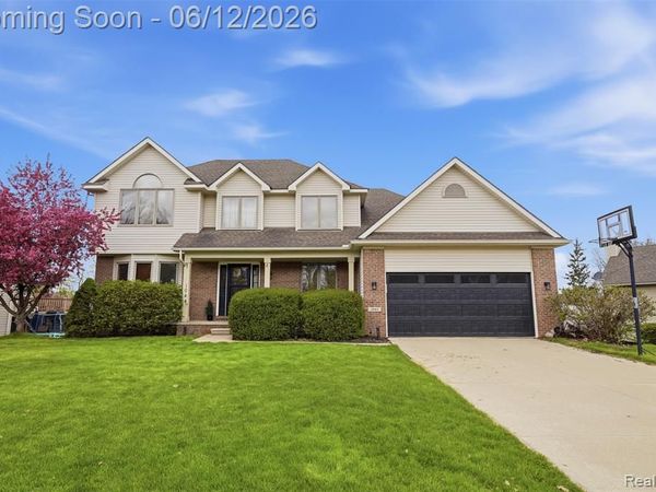 1044 Lincoln Drive , Brighton, MI 48116