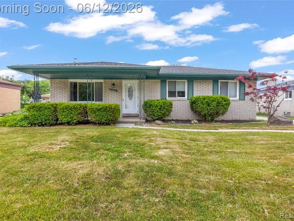 27423 Polk Avenue, Brownstown Twp, MI 48183