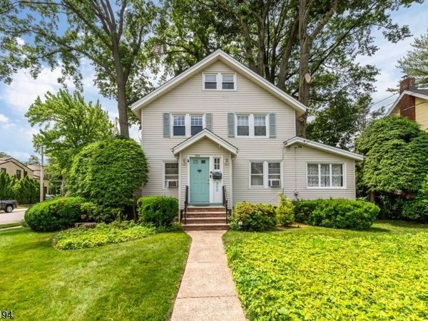 300 Van Buren Ave, Teaneck, NJ 07666