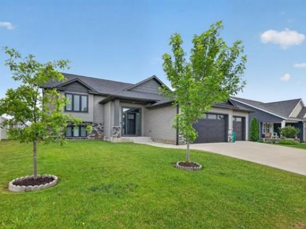 4268 NW Genevieve Place NW, Rochester, MN 55901