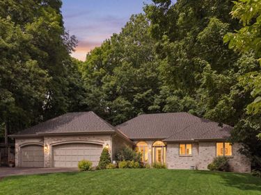 16318 Limerick Lane , Minnetonka, MN 55345