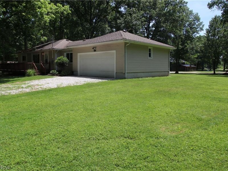 10024 Cummins Lane, Deerfield, OH 44411 Photo 30