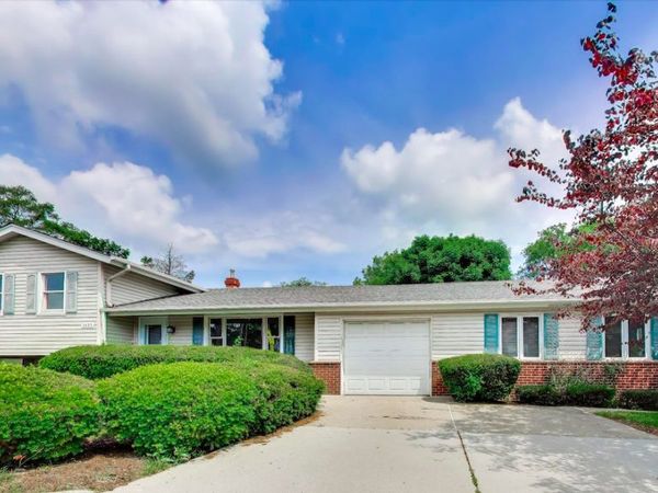 5455 S Catherine Avenue, Countryside, IL 60525