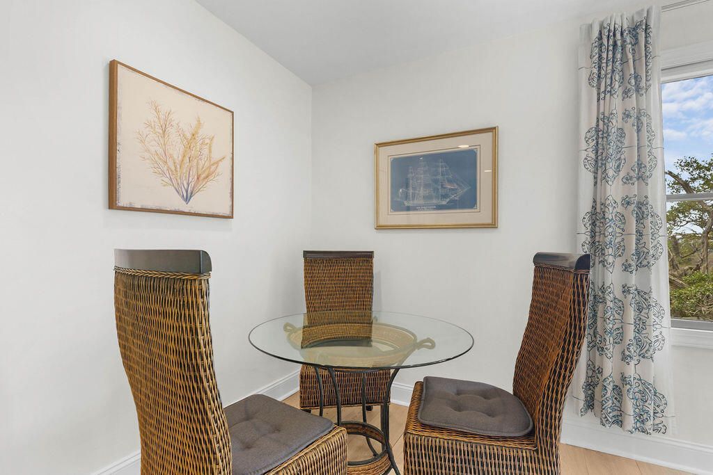 2123 Landfall Way Photo 12