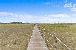 2123 Landfall Way photo 4