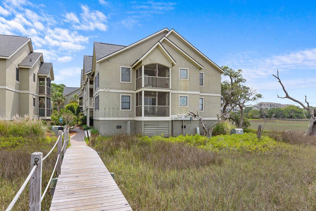 2123 Landfall Way Photo 6