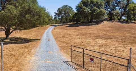 3071 Springhill Rd, Somerset, CA 95684 Photo
