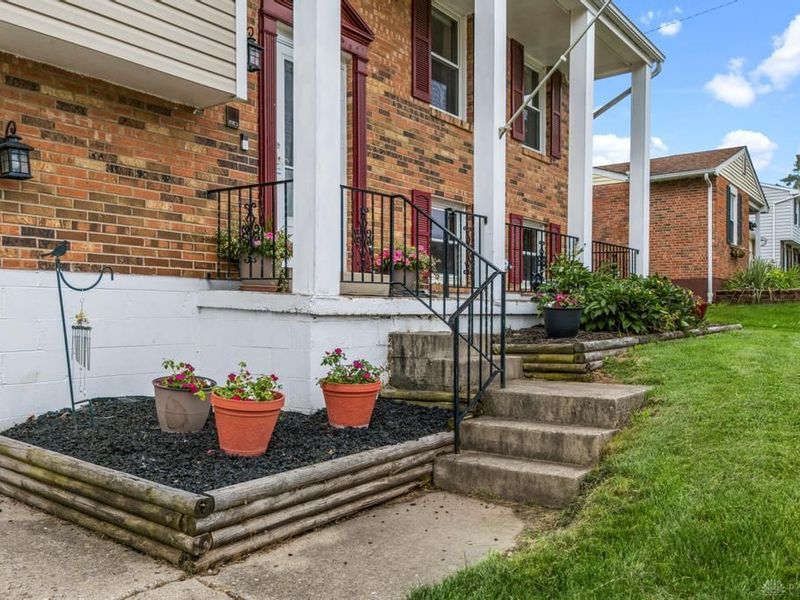 687 Eden Roc Drive, Xenia, OH 45385 Photo 7