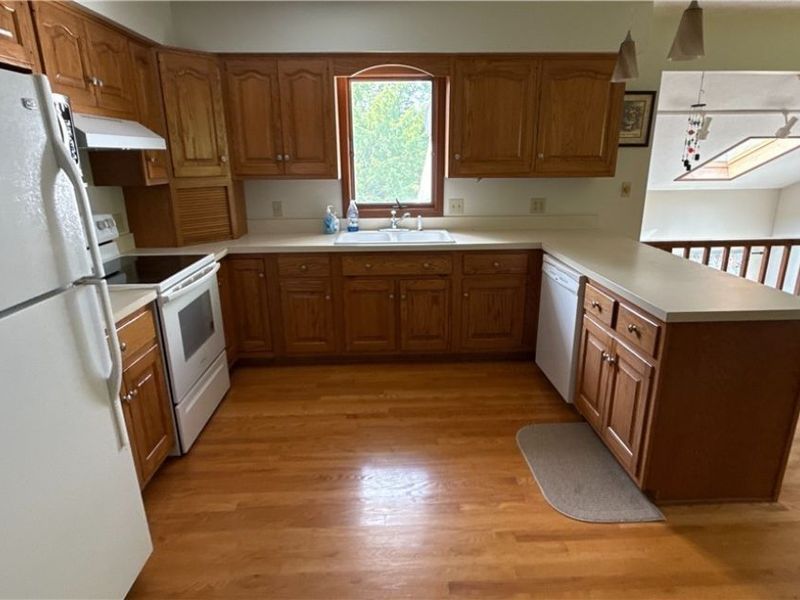33 Eggleston Road , Aurora, OH 44202 Photo 8