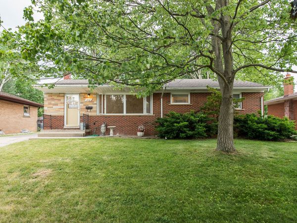 1210 Arella Boulevard, Ann Arbor, MI 48103