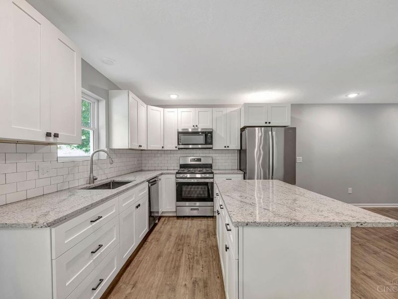 5143 Camargo Road, Cincinnati, OH 45227 Photo 6