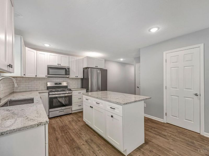 5143 Camargo Road, Cincinnati, OH 45227 Photo 7