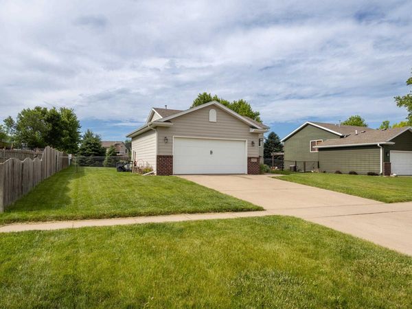 5805 W Teem St, Sioux Falls, SD 57107
