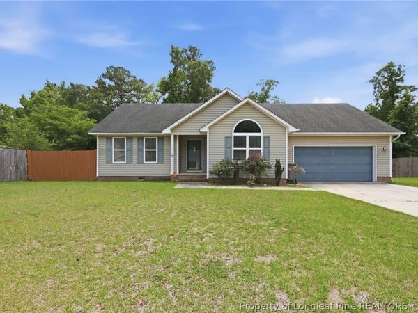 5527 Ballentine Street , Hope Mills, NC 28348