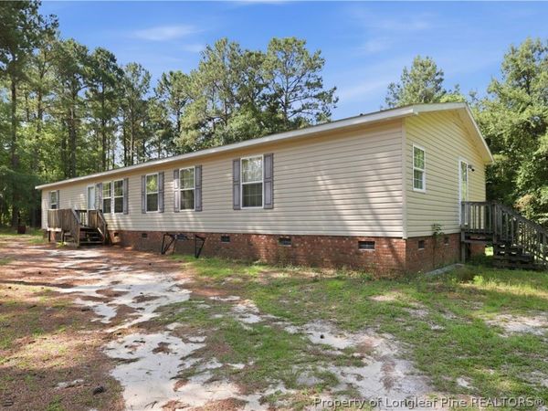 310 Maysville Ln , Tar Heel, NC 28392