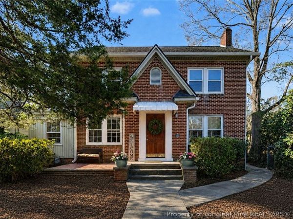 207 Hillcrest Avenue, Fayetteville, NC 28305