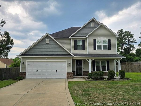 102 Whistling Pines Drive , Raeford, NC 28376