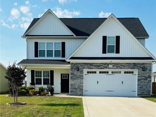 5355 Debut Avenue , Hope Mills, NC 28348