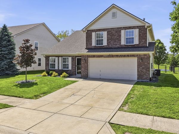 8716 N Springview Drive, McCordsville, IN 46055