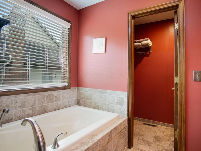 5650 Loch Broom Circle, Dublin, OH 43017 Photo 25
