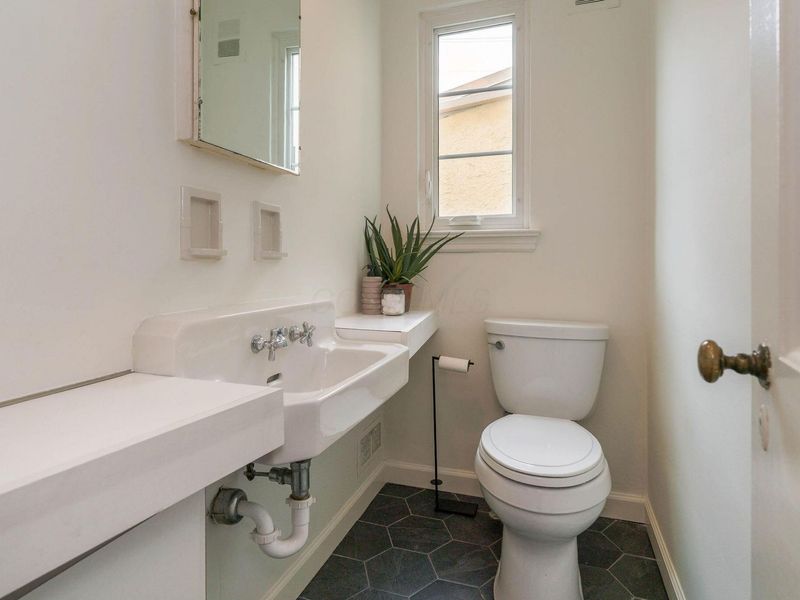 1741 Barrington Road, Upper Arlington, OH 43221 Photo 17
