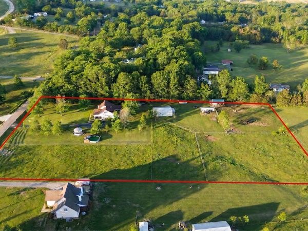 5205 SE Tater Peeler Rd, Lebanon, TN 37090