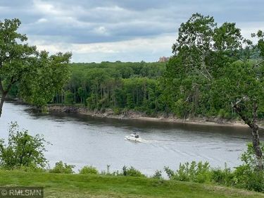 1101 Sibley Memorial Hwy, Unit 209, Lilydale, MN 55118