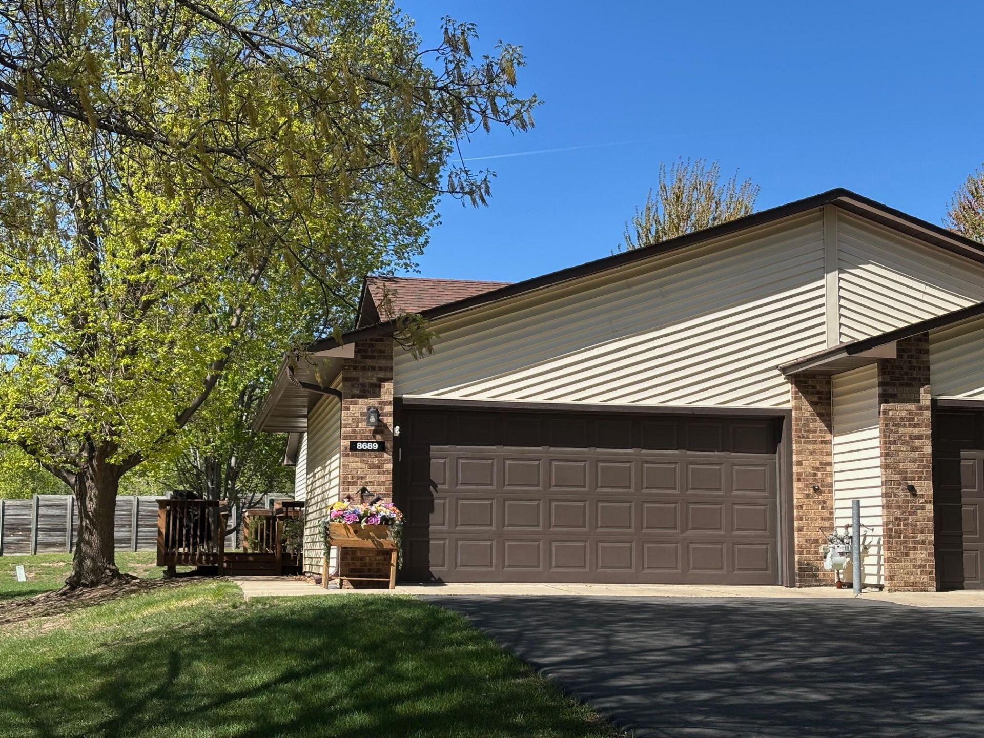 8689 134th Street W, Apple Valley, MN 55124